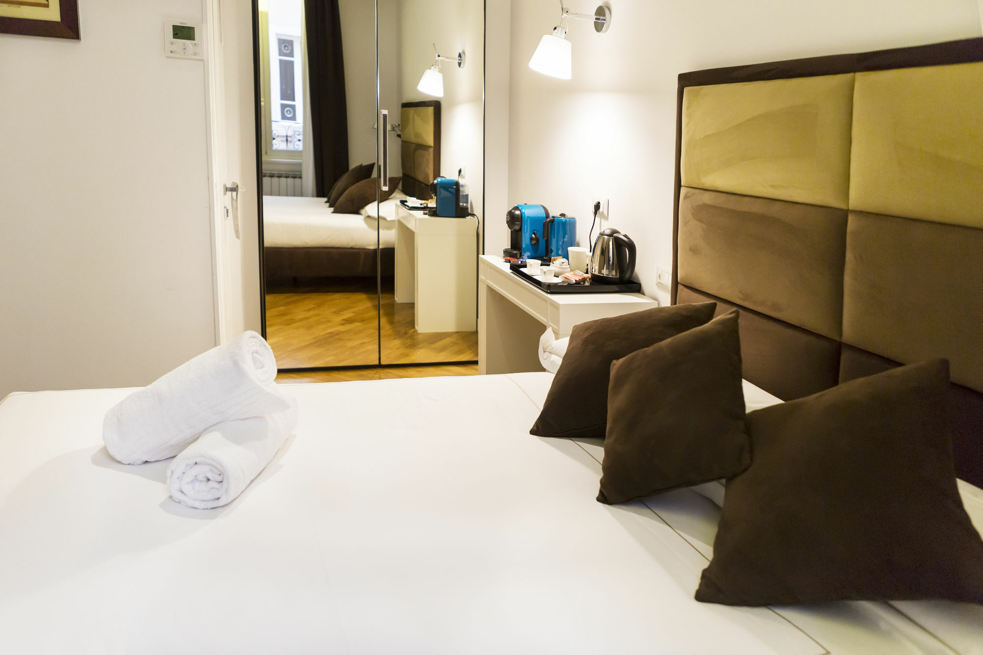 Lahouse Rome By Premium Suites Collection エクステリア 写真